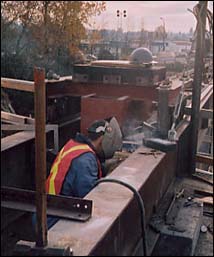 bridgework.jpg (17158 bytes)